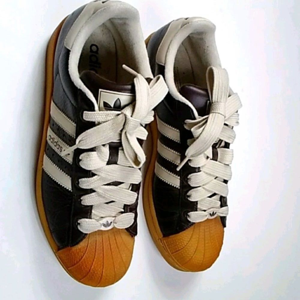 Vintage Adidas Brown and White Shoes with Brown Interior Size 9.5